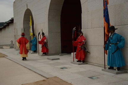 Gwanhwamun Gate Guards1